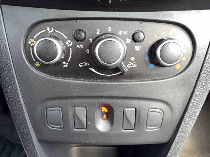 Dacia Logan - Photo 21