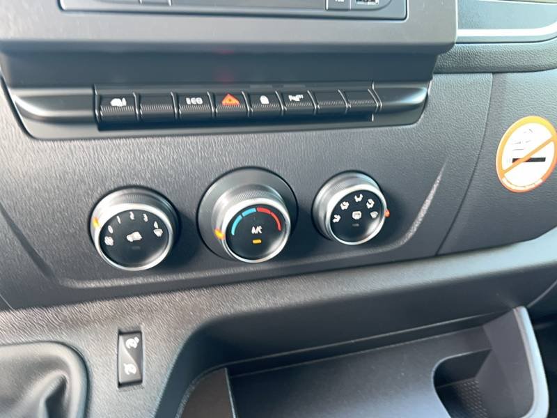Renault Master - Photo 34