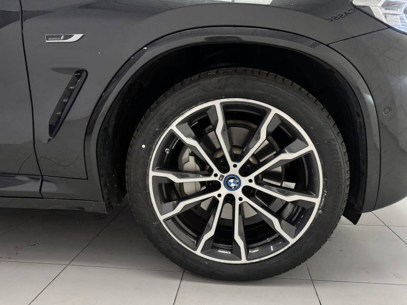 BMW X3 - Photo 8