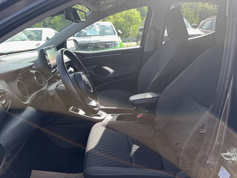 Toyota Yaris - Photo 13