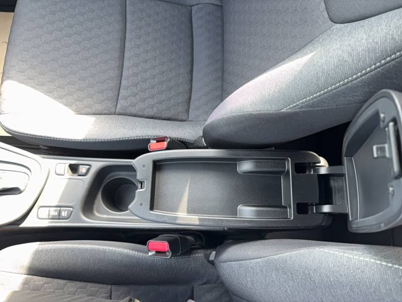 Toyota Yaris - Photo 32