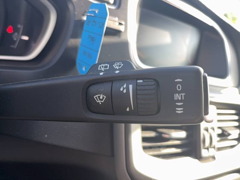 Volvo V40 - Photo 23