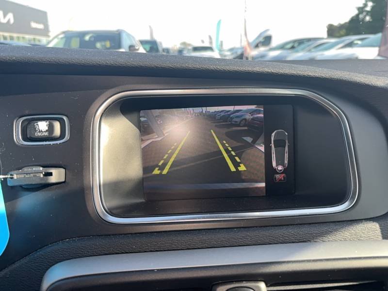 Volvo V40 - Photo 24