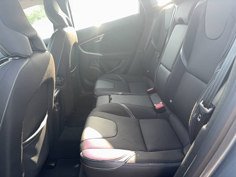 Volvo V40 - Photo 32