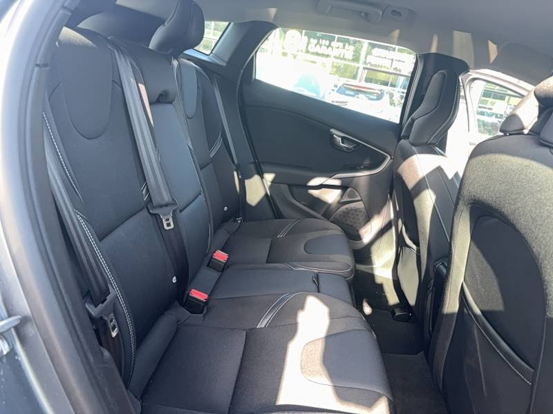 Volvo V40 - Photo 34
