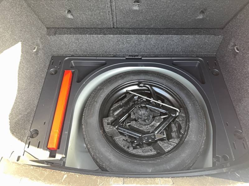 Volvo V40 - Photo 37