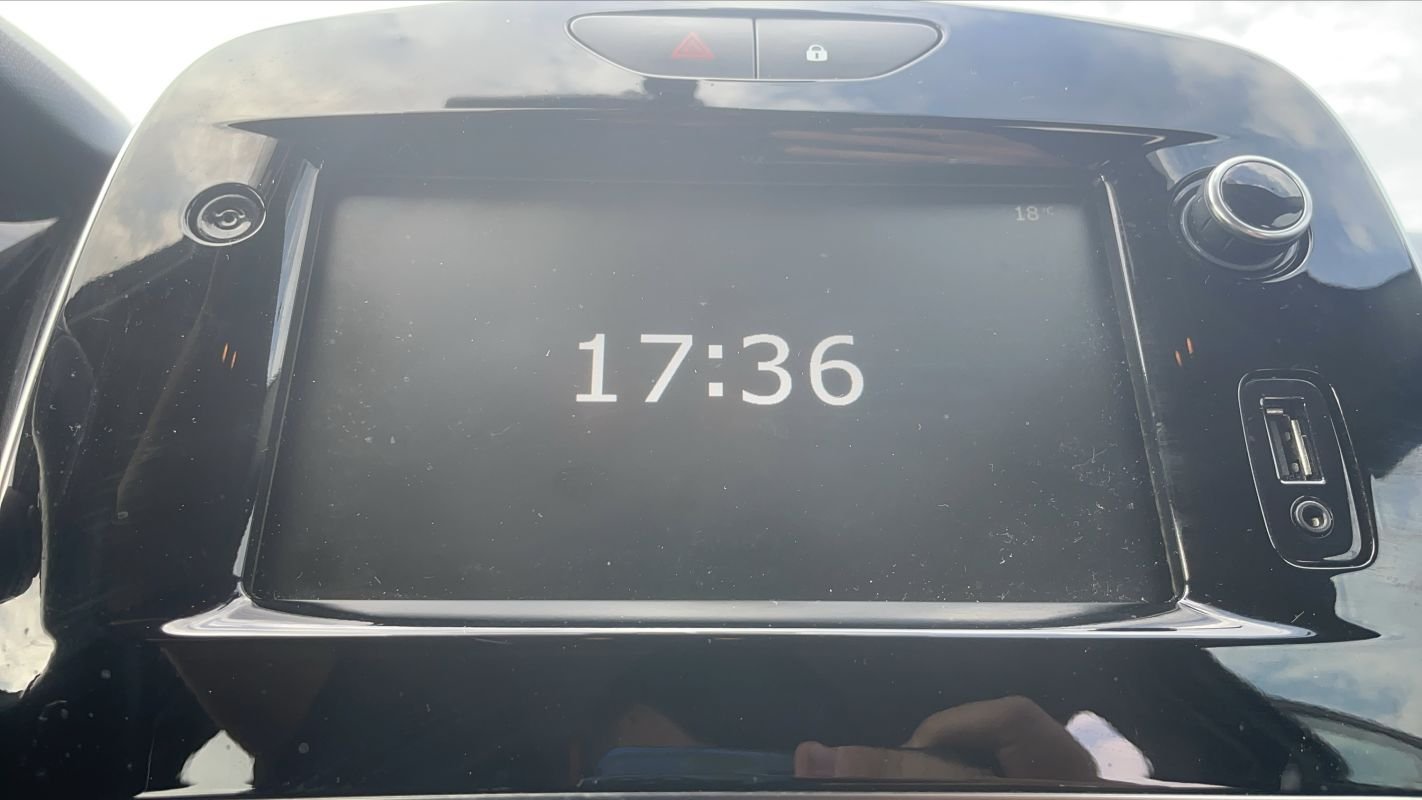 Renault Clio - Photo 22