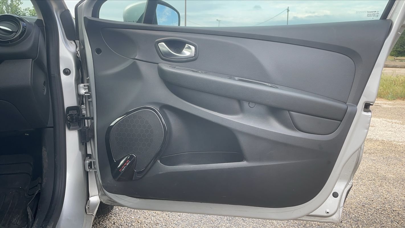 Renault Clio - Photo 23