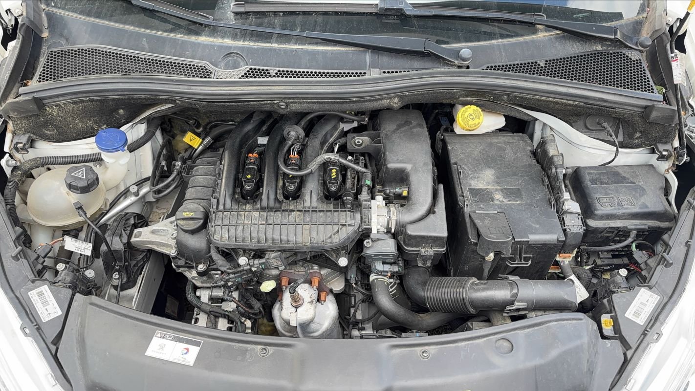 Peugeot 208 - Photo 15