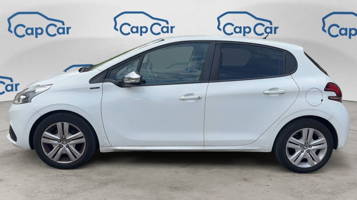 Peugeot 208 - Photo 2