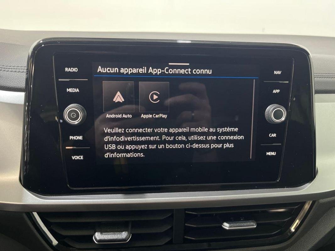 Volkswagen T-Roc - Photo 17