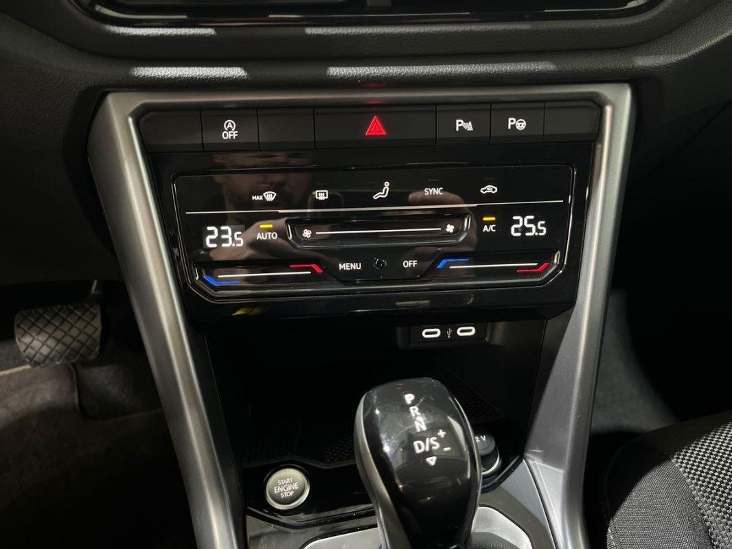 Volkswagen T-Roc - Photo 19