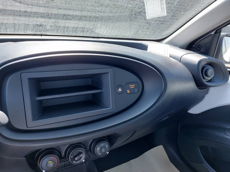 Toyota aygo x - Photo 17