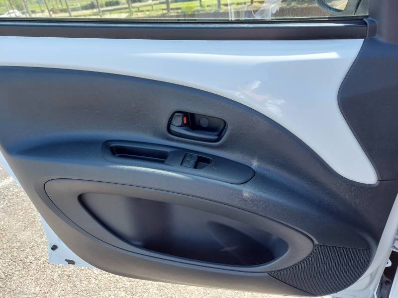 Toyota aygo x - Photo 23