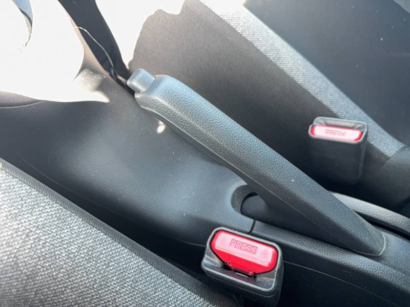 Toyota aygo x - Photo 22