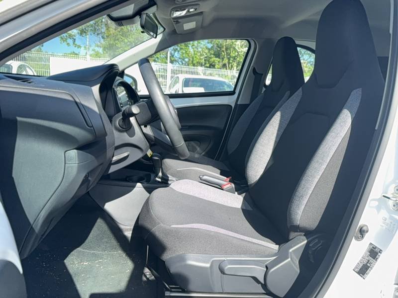 Toyota aygo x - Photo 10