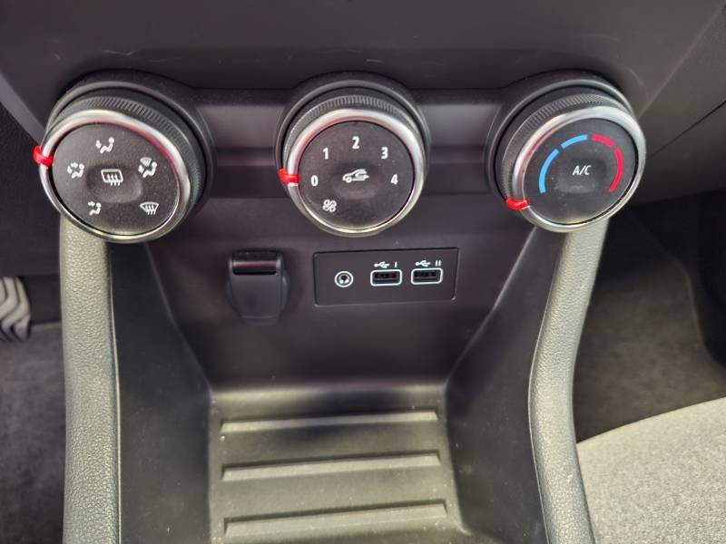 Renault Clio - Photo 18