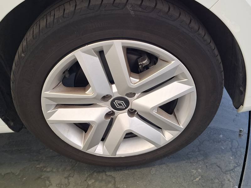 Renault Clio - Photo 28