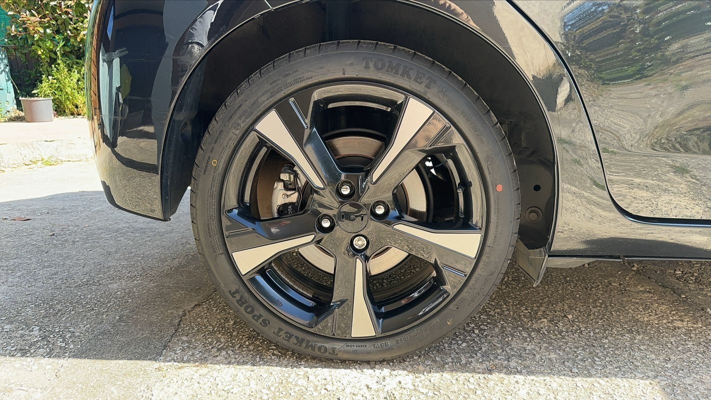 Toyota Yaris - Photo 16