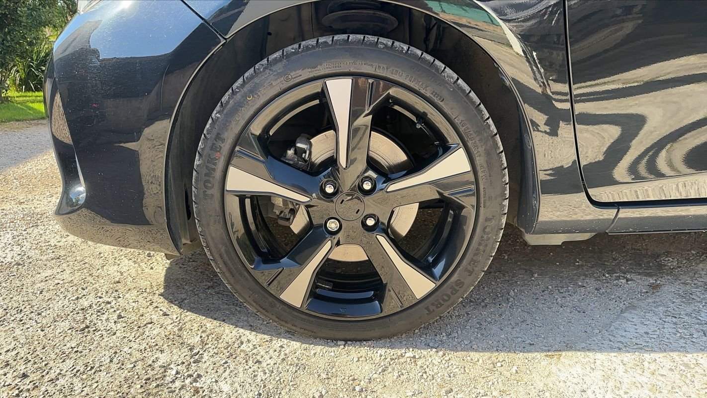 Toyota Yaris - Photo 18