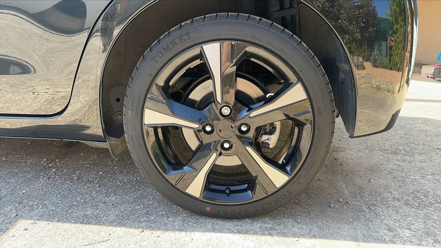 Toyota Yaris - Photo 19