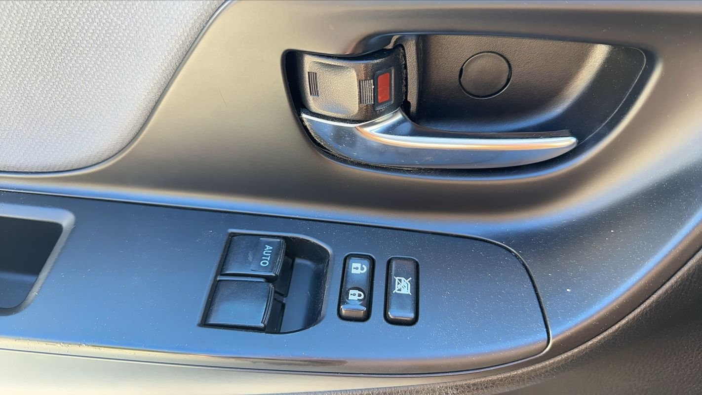 Toyota Yaris - Photo 22