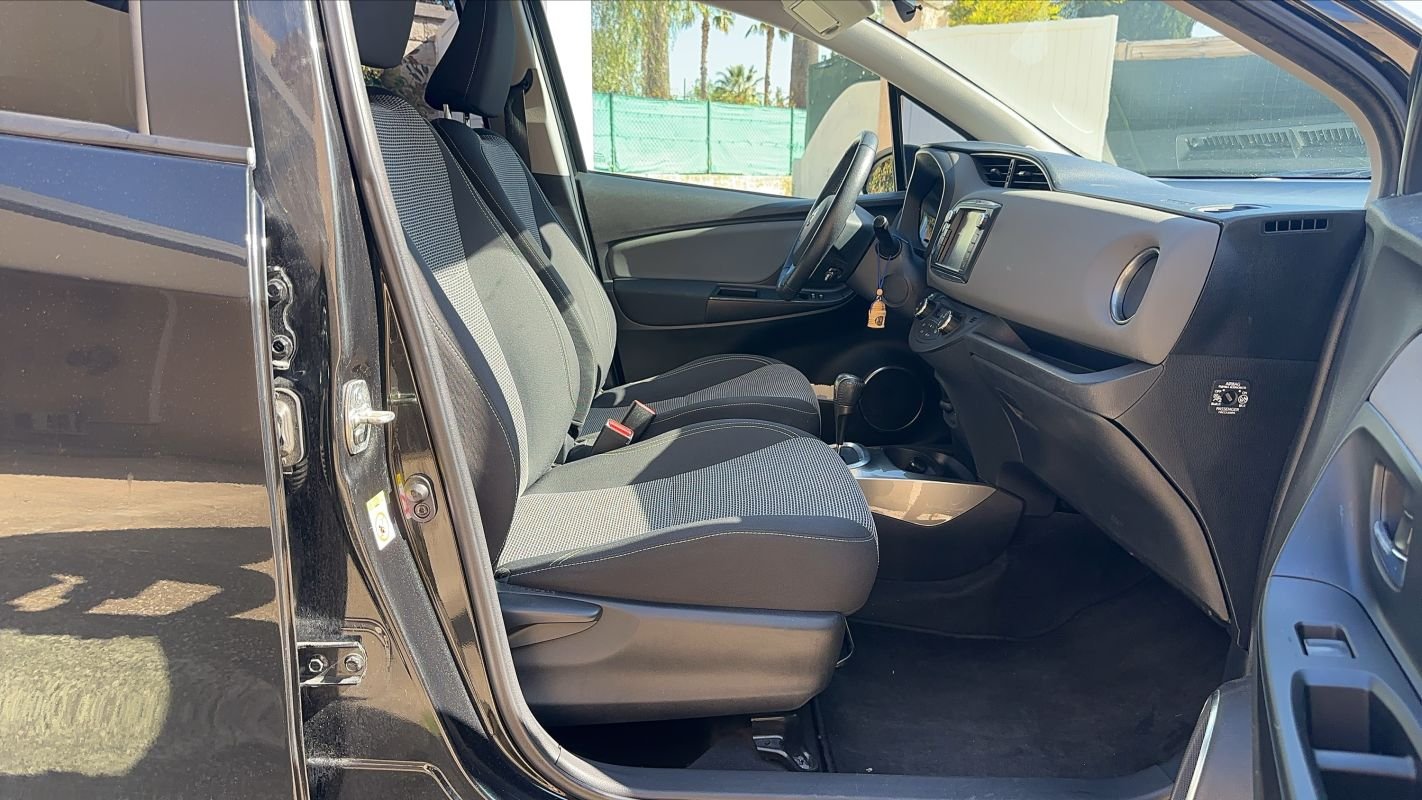 Toyota Yaris - Photo 25