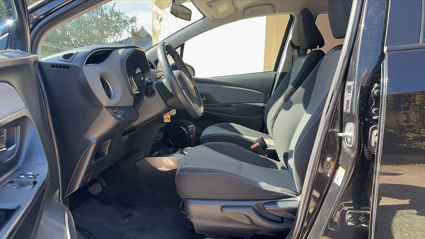 Toyota Yaris - Photo 26