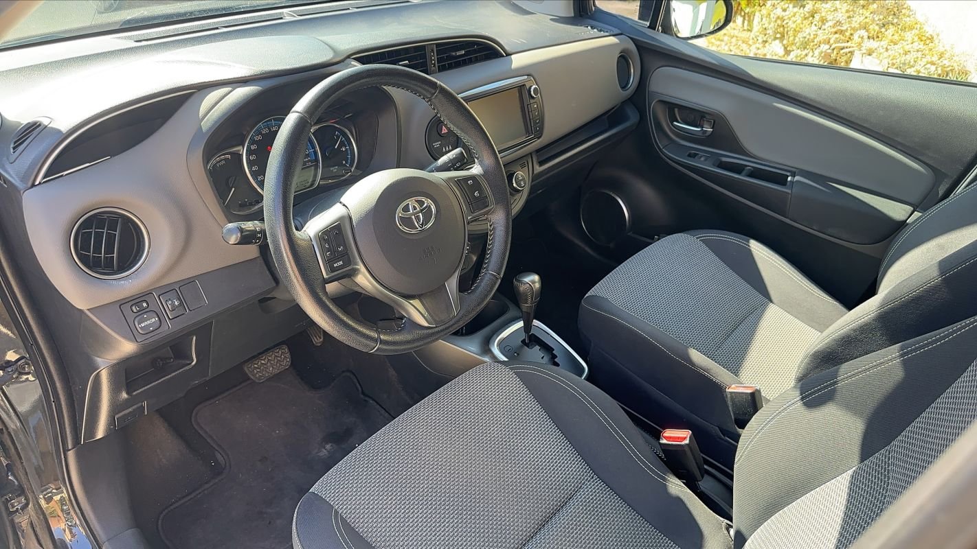 Toyota Yaris - Photo 8