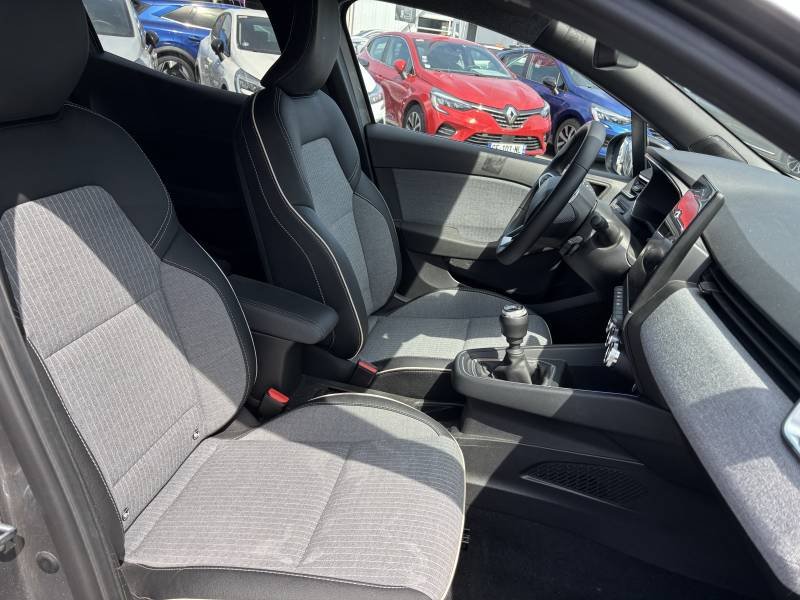 Renault Clio - Photo 18