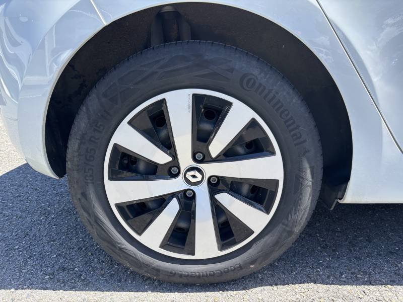 Renault Clio - Photo 25