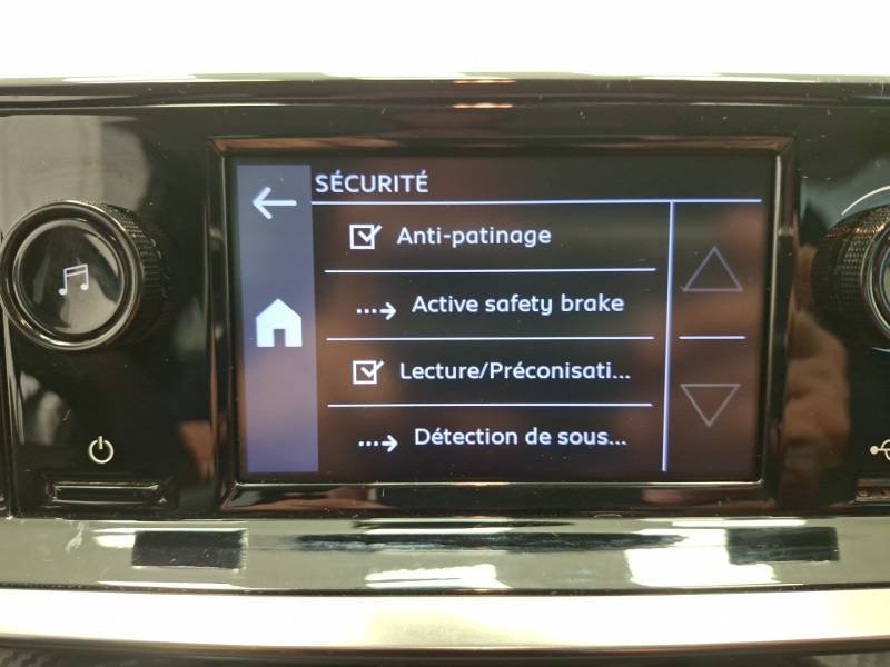Peugeot 208 affaire - Photo 19