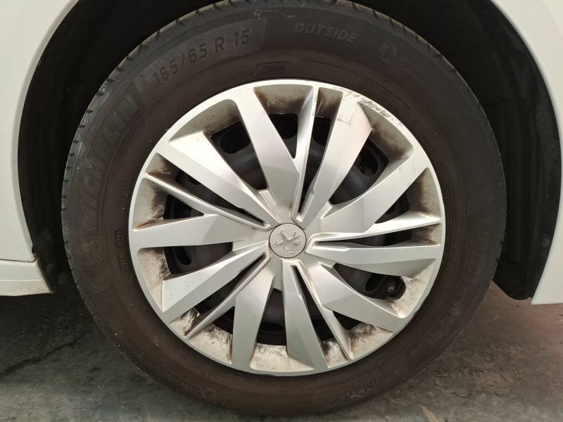 Peugeot 208 affaire - Photo 32
