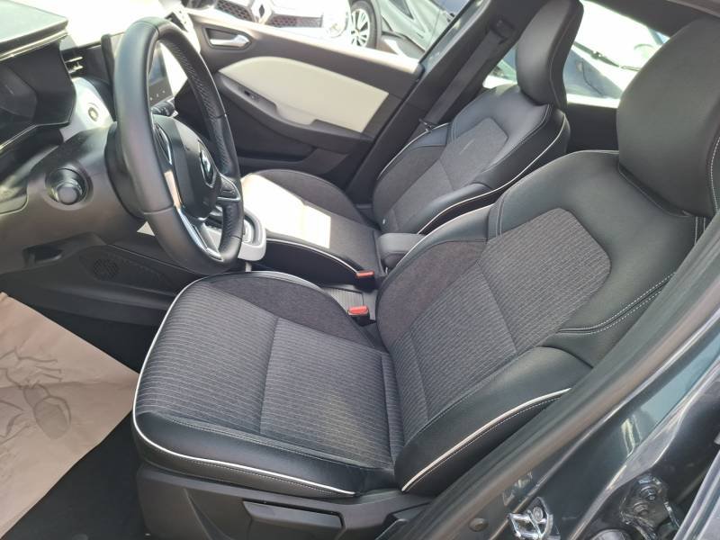 Renault Clio - Photo 24
