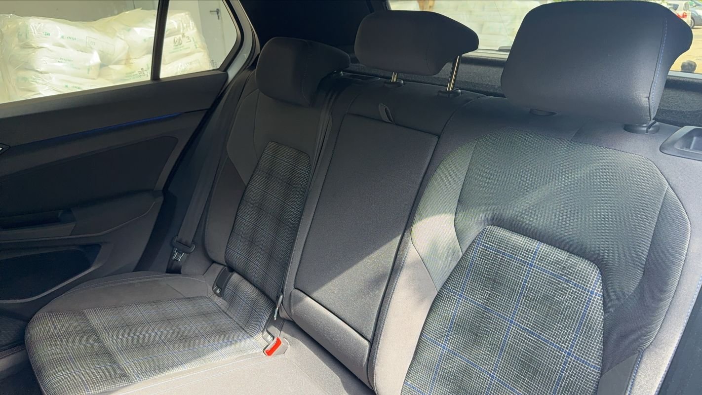 Volkswagen Golf - Photo 9