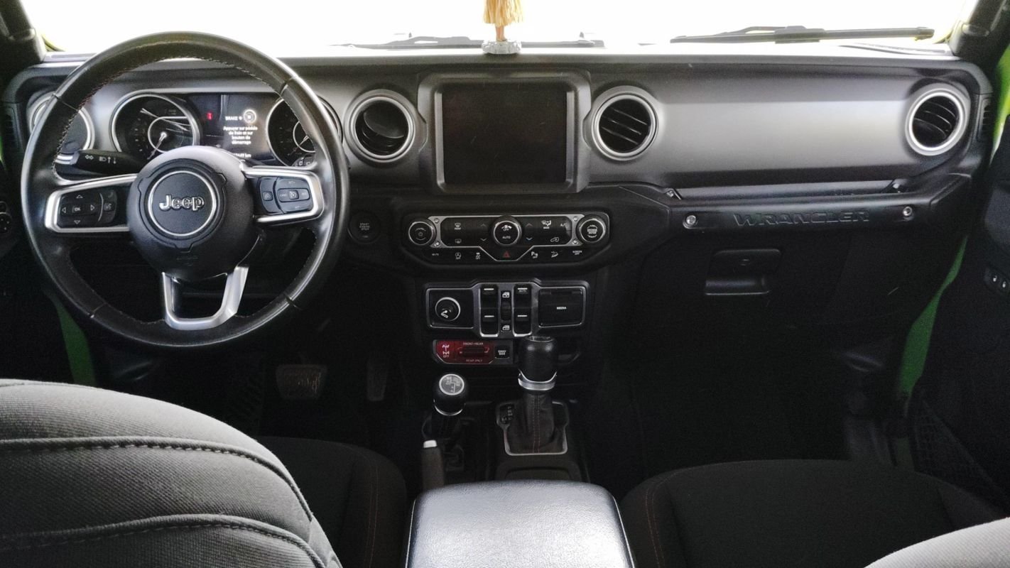 Jeep Wrangler - Photo 11