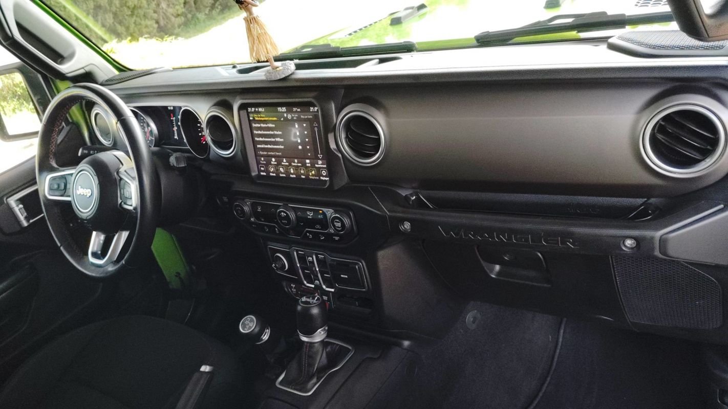 Jeep Wrangler - Photo 10