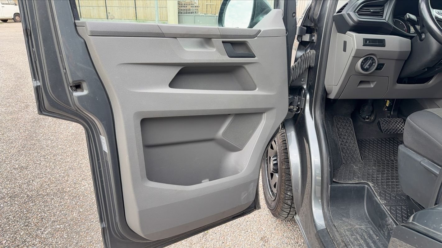 Volkswagen Transporter - Photo 7