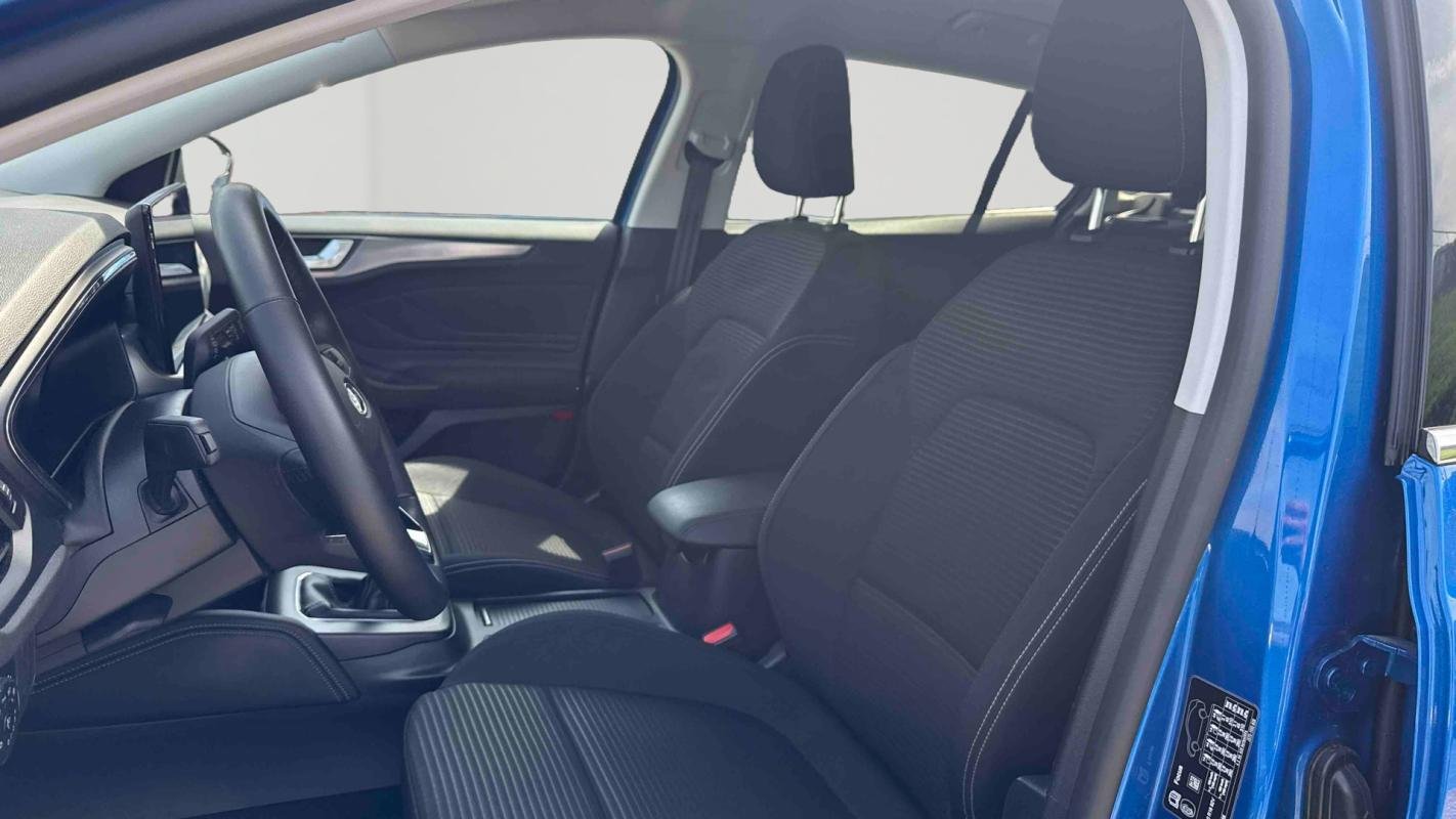Ford Focus - Photo 11