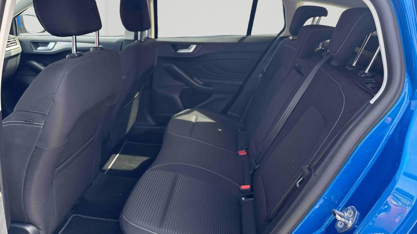 Ford Focus - Photo 12