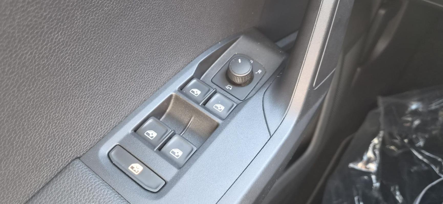 Seat Ibiza - Photo 17