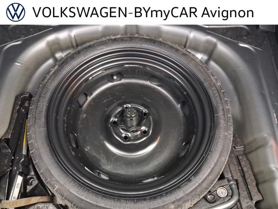 Volkswagen T-Roc - Photo 21