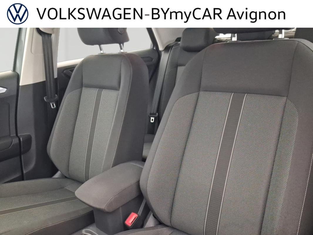Volkswagen T-Roc - Photo 23