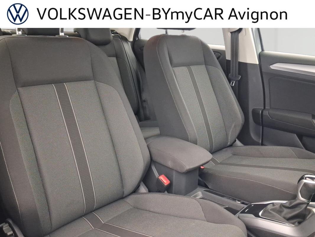 Volkswagen T-Roc - Photo 27