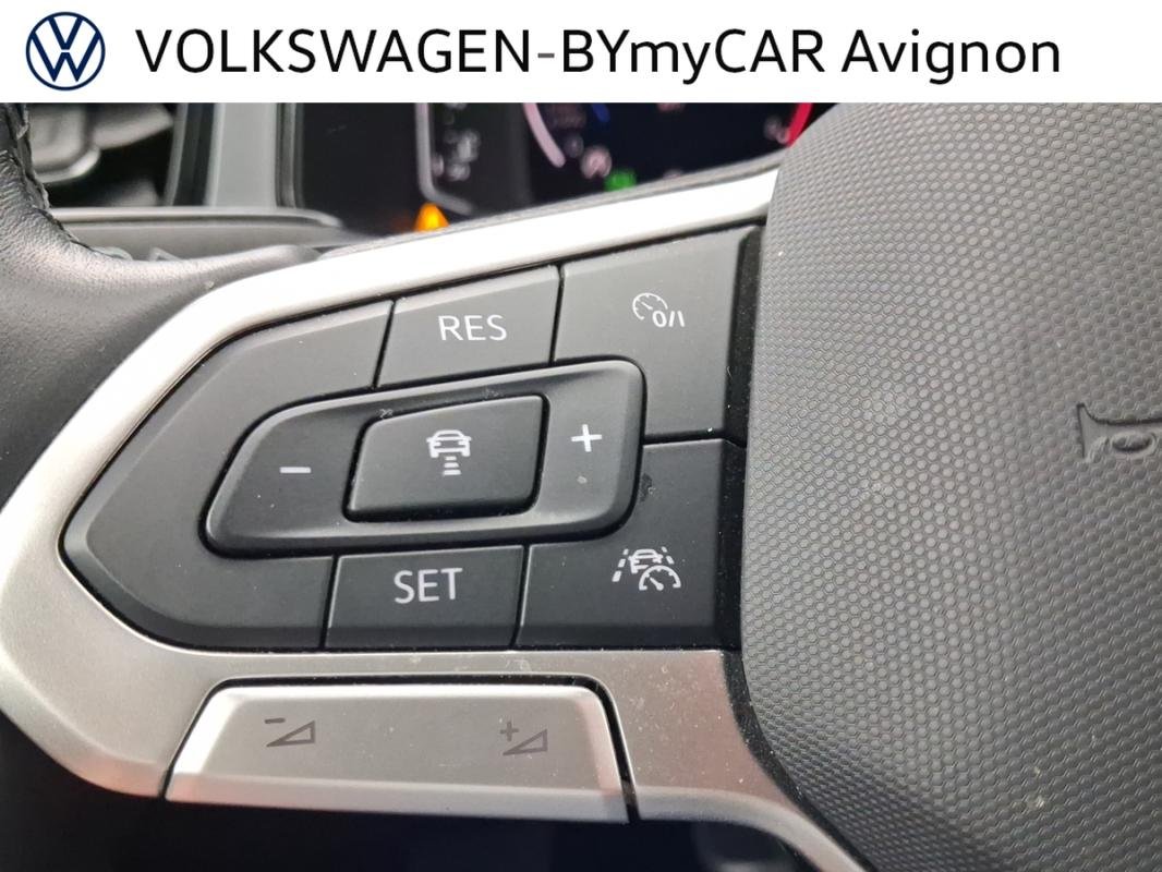 Volkswagen T-Roc - Photo 32