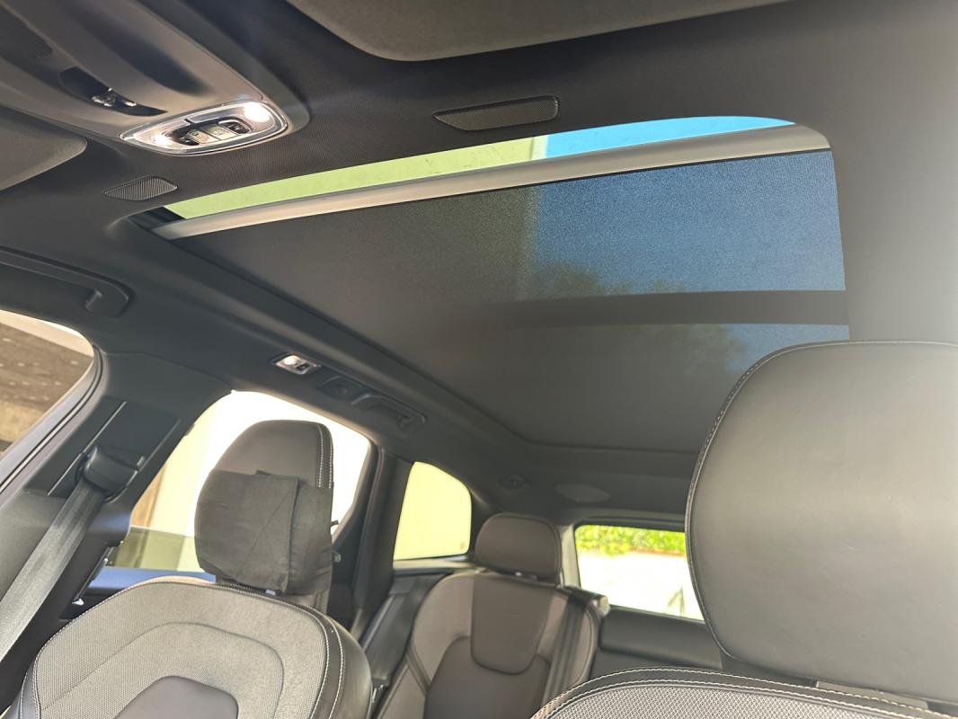 Volvo XC60 - Photo 17