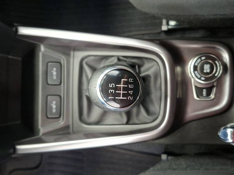 Suzuki Vitara - Photo 32