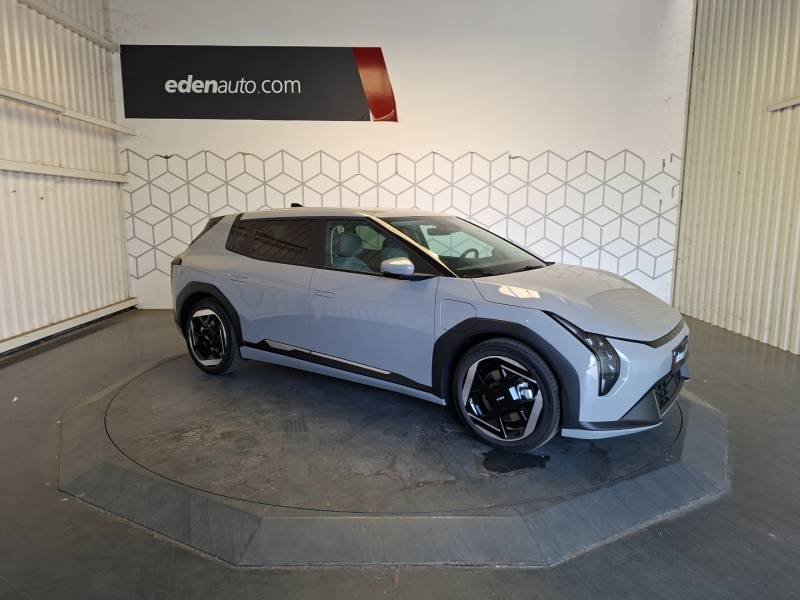 Kia EV4 - Photo 11