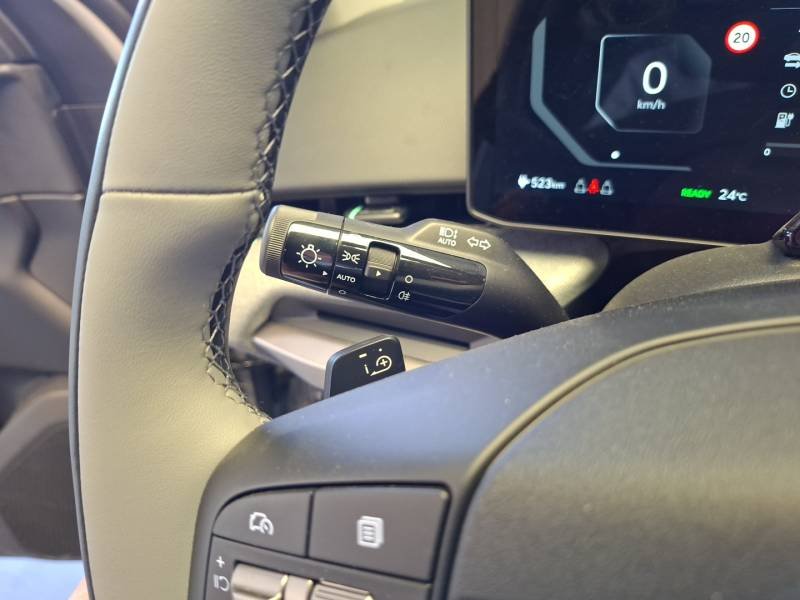 Kia EV4 - Photo 25