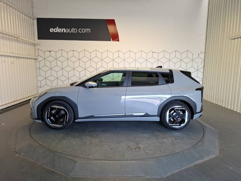 Kia EV4 - Photo 3